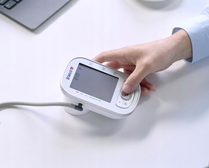 CIŚNIENIOMIERZ NARAMIENNY AUTOMATYCZNY B.WELL AFIB Migotanie Przedsionków