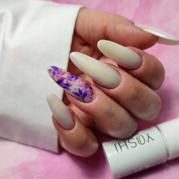 Yoshi Top hybrydowy 10ml mocny na lakier paznokcie TOP TEMPERED