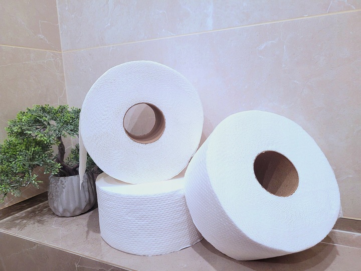 Papier toaletowy JUMBO Zefir 3-warstwy biały celuloza 12szt mocny!!!