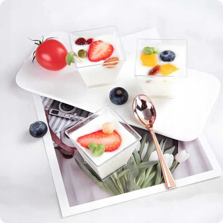 PUCHARKI DO DESERÓW POJEMNIKI NA PRZEKĄSKI PIRAMIDKI KWADRATOWE 120ML