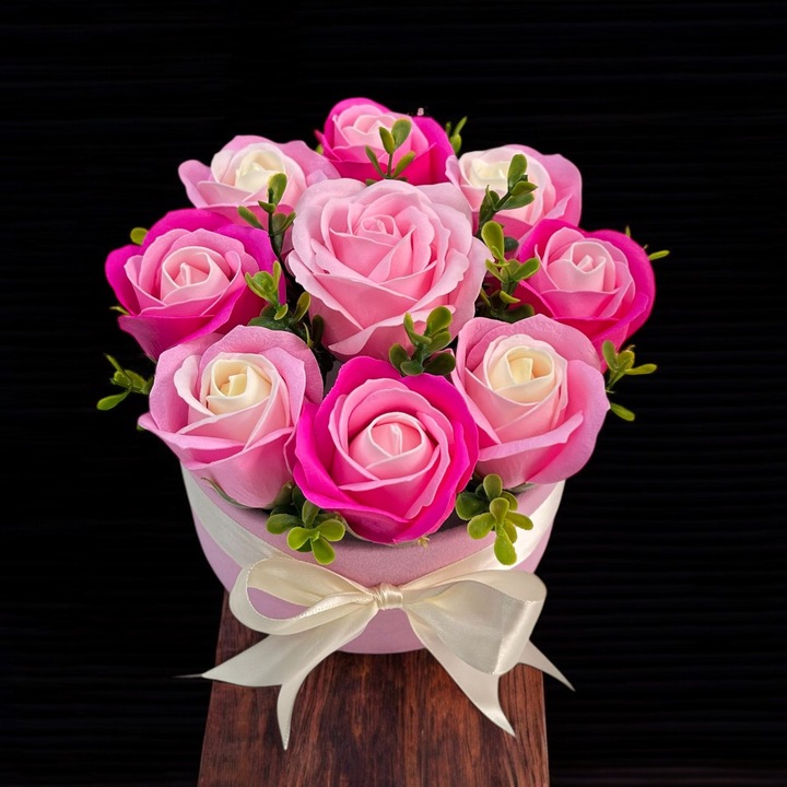 Flowerbox z Kwiatami Mydlanymi Prezent Upominek Flower box Róże Mydlane