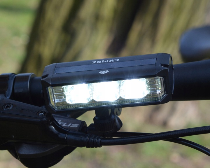 LAMPKA ROWEROWA LED PRZÓD MOCNA + TYŁ