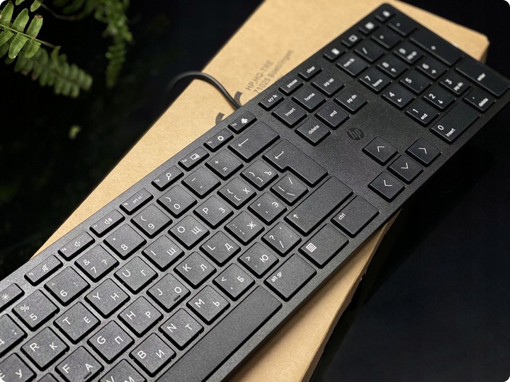 HP PRO!| Cicha biurowa klawiatura USB| Układ PL /US + Cyrylica |CZARNA SLIM