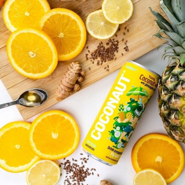 Woda kokosowa Coconaut z sokiem ananasowym 12 x 320ml niegaz