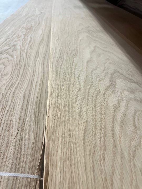 fornir naturalny dębowy Dąb Flader A klasa 0,6 mm 2,20 - 3,50 m