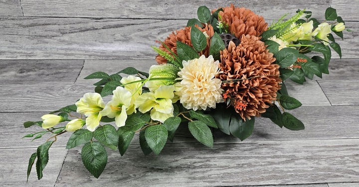 STROIK NA CMENTARZ GRÓB KOMPOZYCJA NAGROBNA KWIATOWA NA WSZYSTKICH