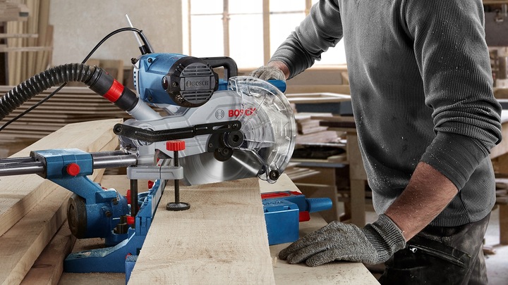 Piła ukośnica z posuwem BOSCH GCM 254D 0601B53000 254mm 1800W