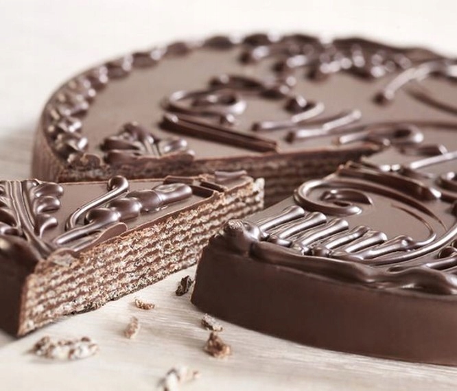 Torcik Wedlowski ręcznie dekorowany E.Wedel 250 g