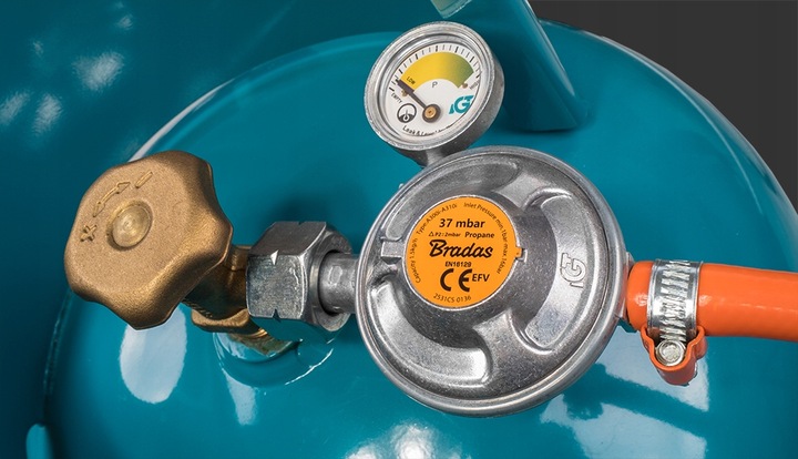 REDUKTOR GAZOWY BUTLI 11 KG Z MANOMETREM I ZAWÓR BEZPIECZEŃSTWA