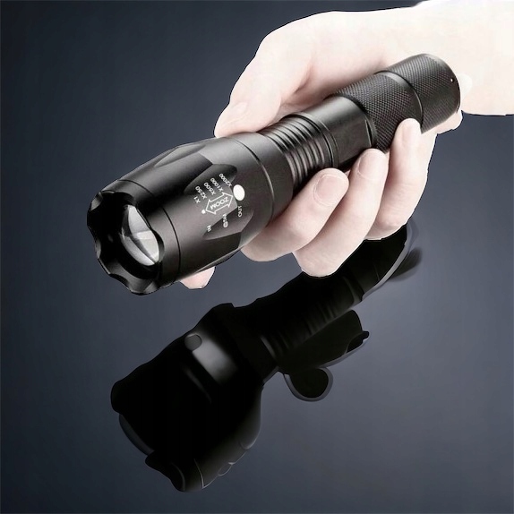 MOCNA LATARKA LED ZOOM + UV DO BURSZTYNÓW