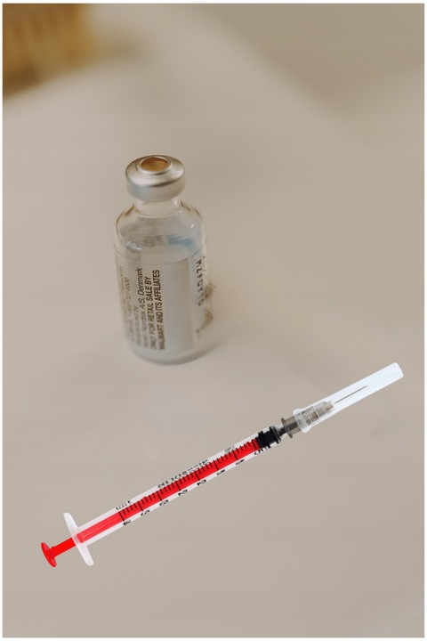 STRZYKAWKI INSULINOWE z igłą 1ml strzykawka U40 0,4mmx13mm 100szt Zarys