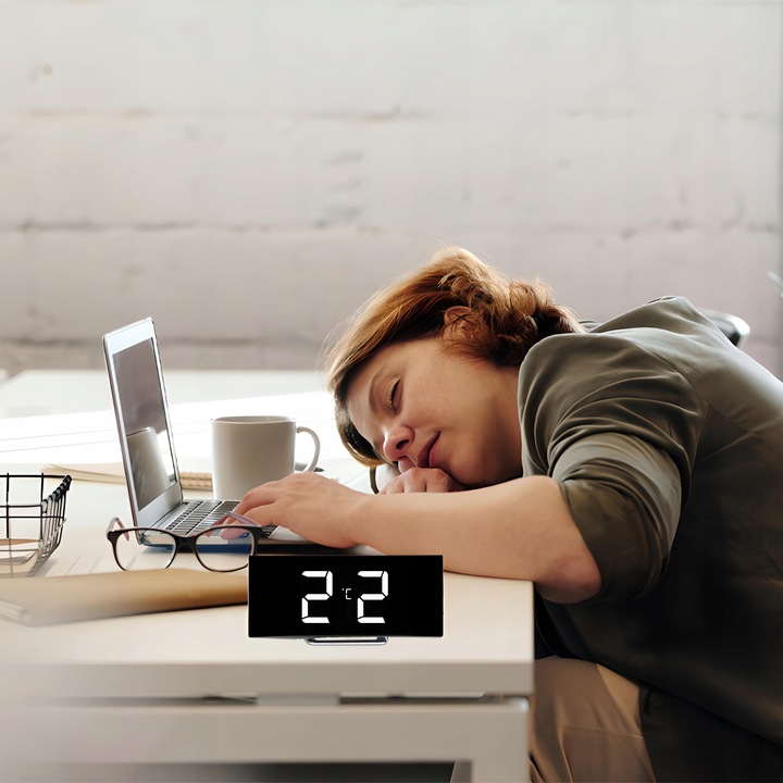 ZEGAR ELEKTRONICZNY BUDZIK LUSTRO STOJĄCY WYŚWIETLACZ LED TERMOMETR