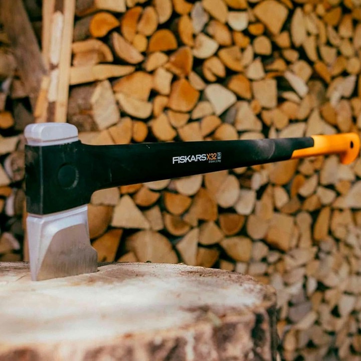 FISKARS X-SERIES X32 Siekiera rozłupująca do łupania drewna ostrze L