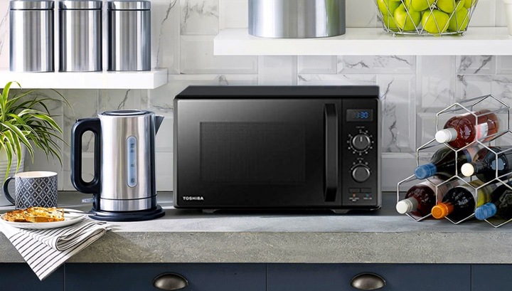 KUCHENKA MIKROFALOWA Z GRILLEM TOSHIBA MWP-MG20P |MIKROFALÓWKA |700W CZARNA