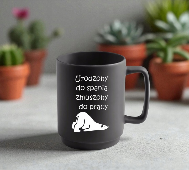 Czarny kubek z własnym nadrukiem grawerem do kawy herbaty na prezent