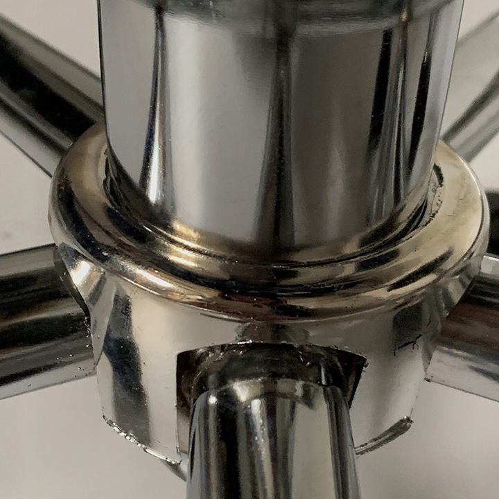 TABORET KRZESŁO STOŁEK Z KÓŁKAMI RONI CZARNY PODSTAWA CHROM SKÓRA PU