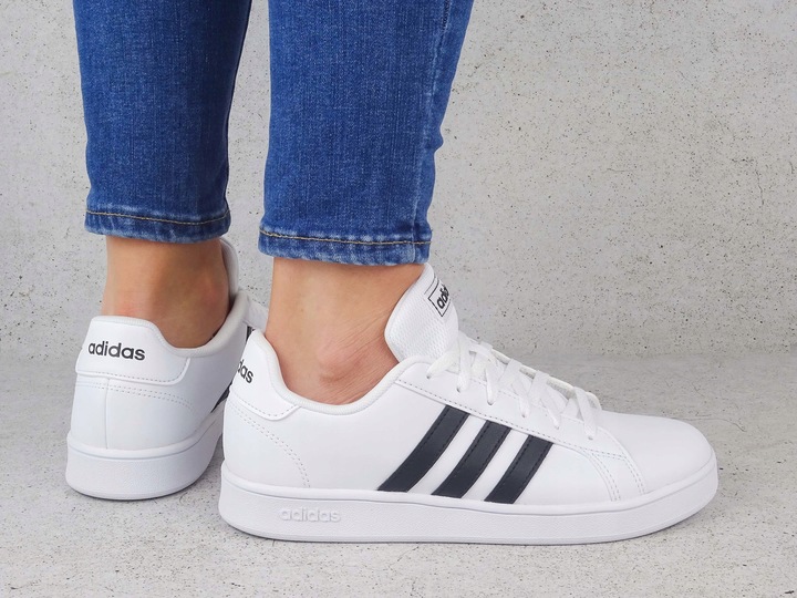 ADIDAS GRAND COURT EF0103 BUTY DZIECIĘCE TRAMPKI TENISÓWKI BIAŁE