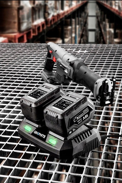 GRAPHITE ŁADOWARKA PODWÓJNA DO AKUMULATORÓW BATERII ENEGRY+ GRAPHITE