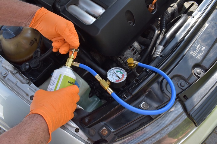 ZESTAW DO NABIJANIA KLIMATYZACJI AUT Z R134a GAZ 4w1 Z USZCZELNIACZEM WĘŻYK