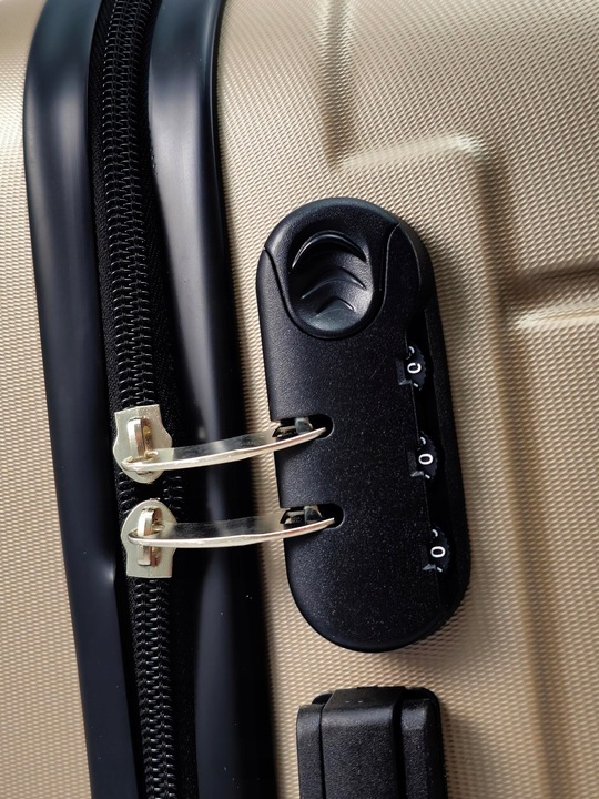 LEKKA WALIZKA PODRÓŻNA KABINOWA 4 KÓŁKA POJEMNA KAŻDE LINIE LOTNICZE