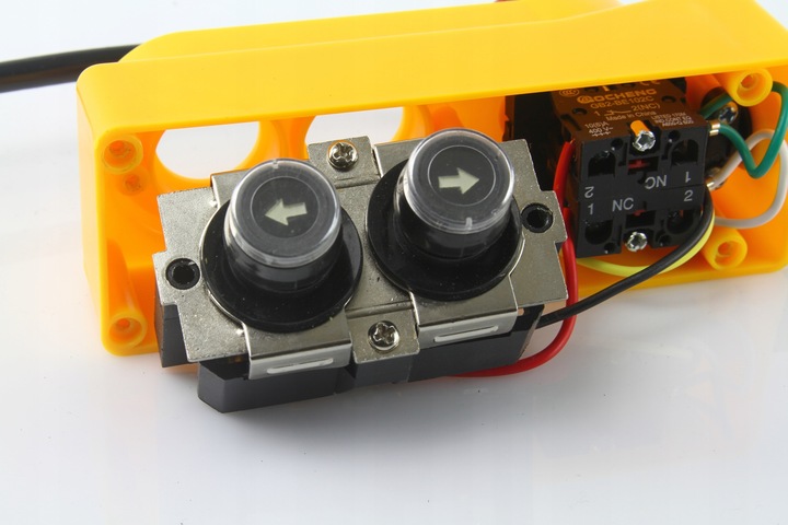 Przełącznik przycisk pilot wciągarki 500 1000 230V