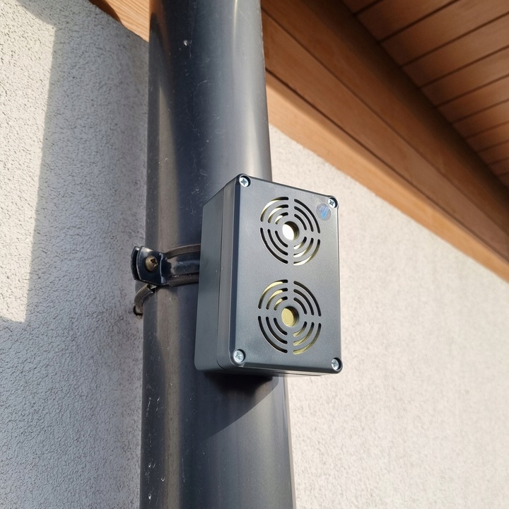 BATERYJNY ODSTRASZACZ GRYZONI KUN SZCZURÓW MYSZY NA BATERIE OB2 VIANO