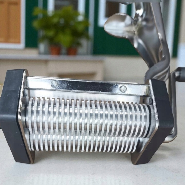 Maszynka ręczna do makaronu i ciasta krajarka krajalnica produkt polski