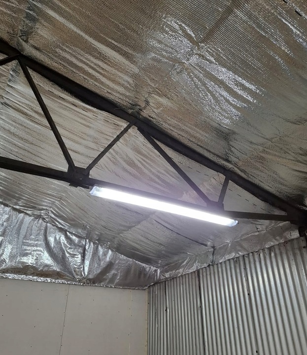 4x oprawa hermetyczna 2x120cm + 8x świetlówka LED IP65 garażowa