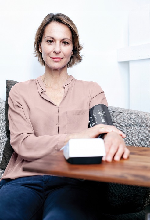 CIŚNIENIOMIERZ NARAMIENNY MICROLIFE BP B2 ARYTMIA + ZASILACZ + MANKIET M-L