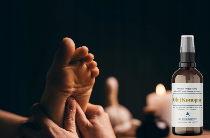 Olej KONOPNY nawilża działa przeciwzapalnie na skórę