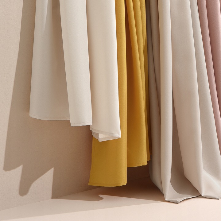 Zasłony gotowe do salonu zaciemniające na przelotkach Laurel 140X250 Kolory