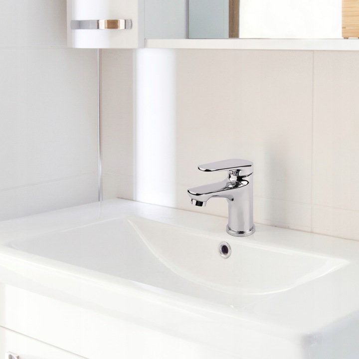 Bateria umywalkowa stojąca chrom kran łazienkowy srebrny YOKA HOME