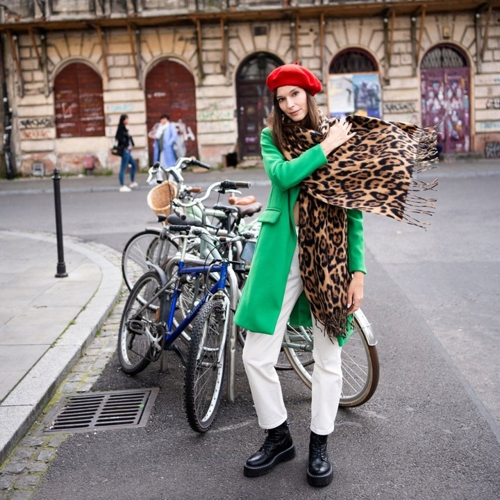 Beret damski wełniany Classic -klasyczny francuski antenka Czarny