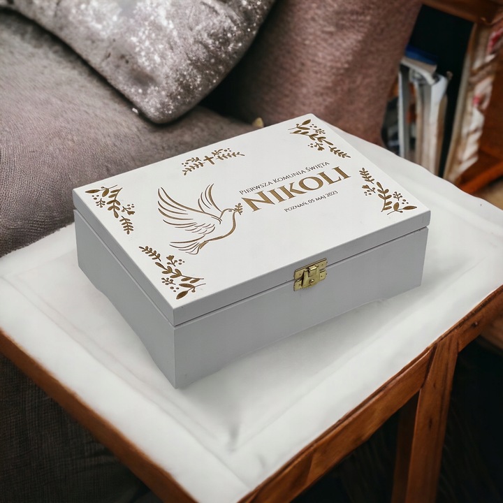 Prezent na KOMUNIE ŚWIĘTĄ pamiątka PUDEŁKO +GRAWER