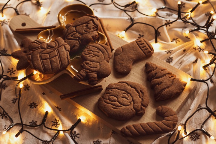 FOREMKA Wykrawacz PREMIUM do Ciastek HOSTIA Opłatek IHS Komunia Święta