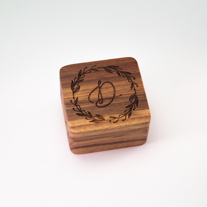 Ekskluzywne Drewniane Pudełko na Spinki do Mankietów z Grawerem