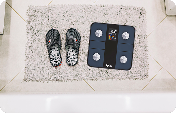 WAGA ŁAZIENKOWA ANALITYCZNA ELEKTRONICZNA BMI TŁUSZCZ TĘTNO APLIKACJA