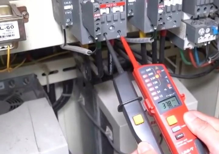 Próbnik Tester Miernik napięcia i faz UT18C RCD T+