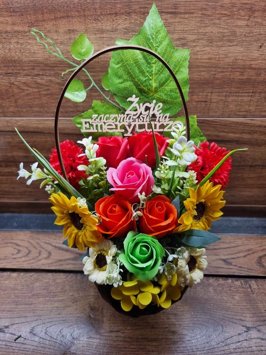 Bukiet kosz upominkowy kwiaty mydlane PACHNĄCE