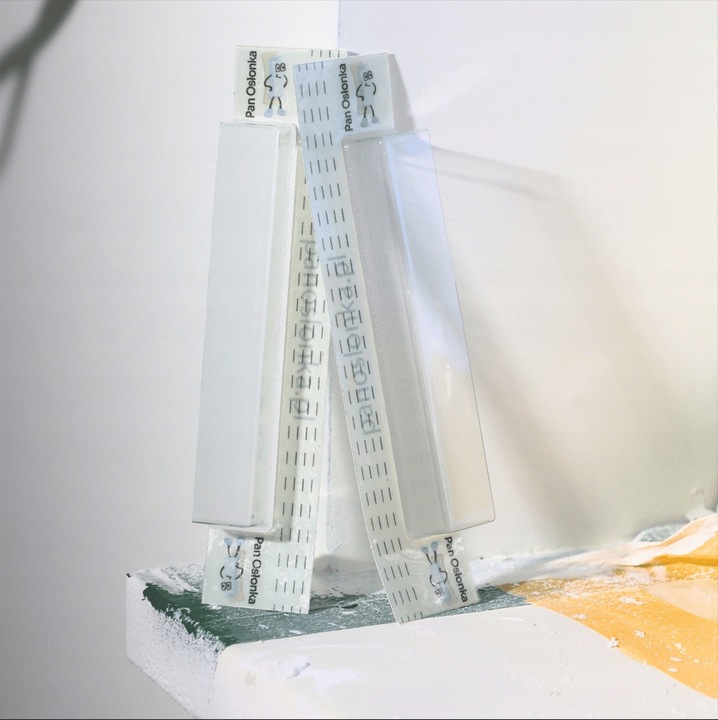 Pan Osłonka samoprzylepna osłonka do zawiasów okiennych PCV - 18 szt.