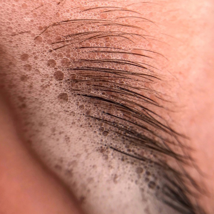 Pianka myjąca do brwi i rzęs PLATINUM 50 ml