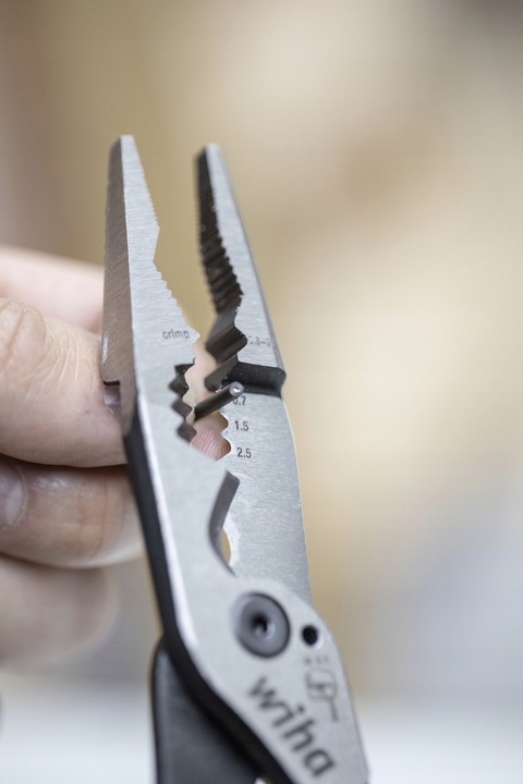 Wiha szczypce uniwersalne 8w1 izolowane 1000V dla elektryka 45705 +