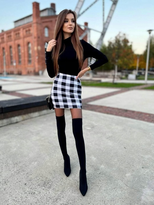 SPÓDNICZKA MINI w KRATKĘ obcisła OŁÓWKOWA na GUMCE S/M