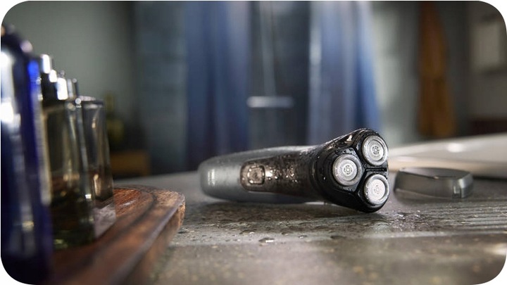 BEZPRZEWODOWA GOLARKA MĘSKA PHILIPS DO GOLENIA ZAROSTU MASZYNKA DO