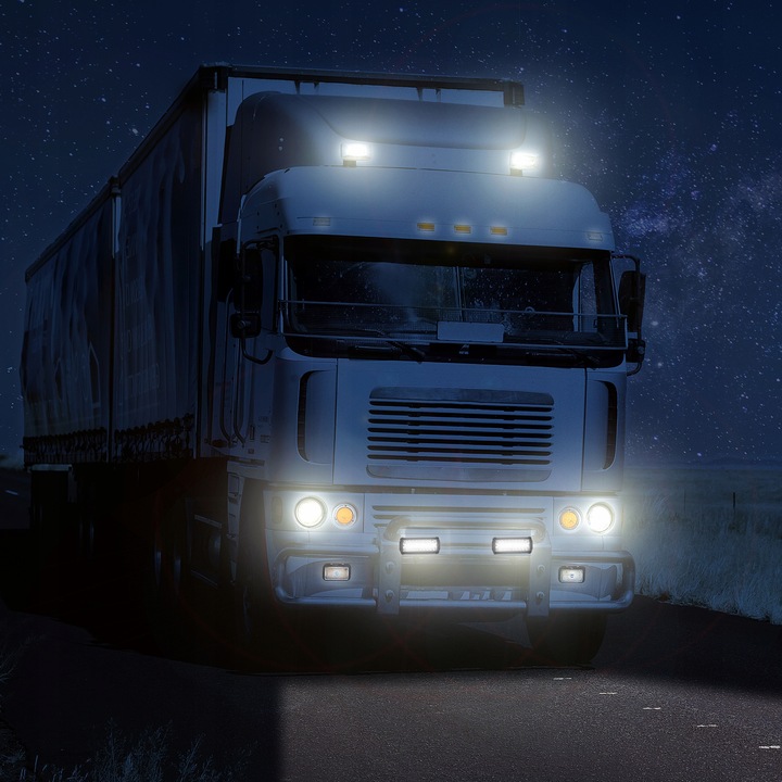 LAMPA ROBOCZA HALOGEN LED 120W SZPERACZ NAŚWIETLACZ WODOODPORNA 40 DIOD