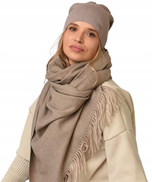 Jesienna CZAPKA damska nakrycie głowy polski producent latte gładka V3