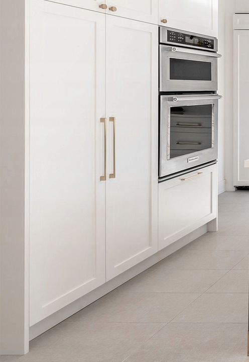 Okleina Folia Samoprzylepna Na Meble Drzwi Kolor Biały Mat Rolka