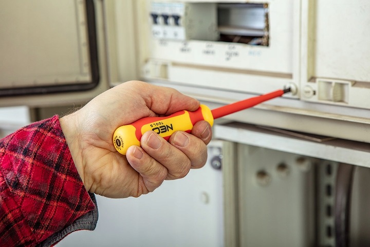Zestaw wkrętaków śrubokrętów 1000V, 9 szt., NEO 04-143