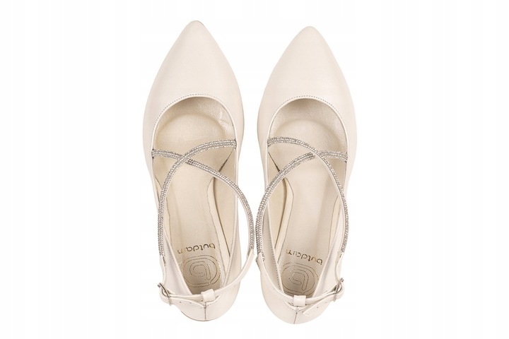 Czółenko niskie z ozdobnymi paseczkami na krzyż ekru BUTDAM 39