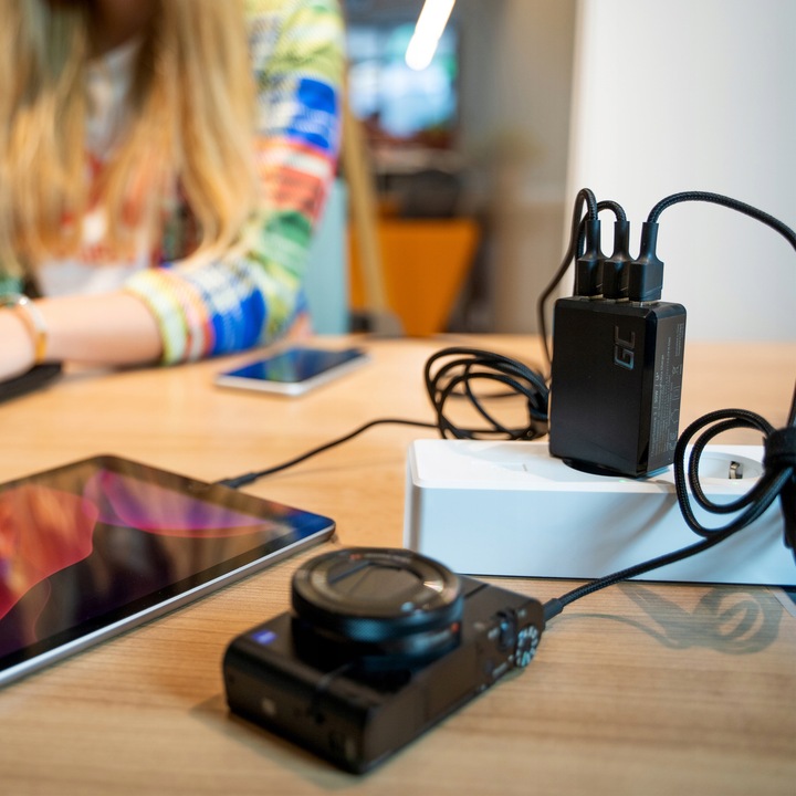 Green Cell Szybka Ładowarka Sieciowa 30W 3x USB 2.4A zasilacz do telefonu